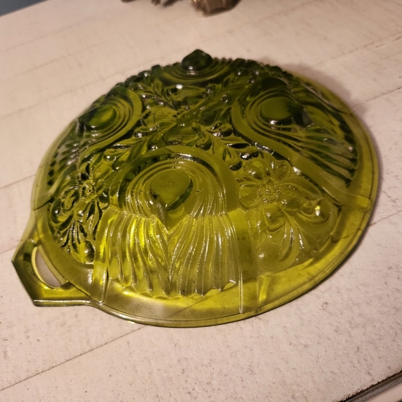 Vtg MCM Indiana Green Glass Divided Plate - Picture 4 of 4